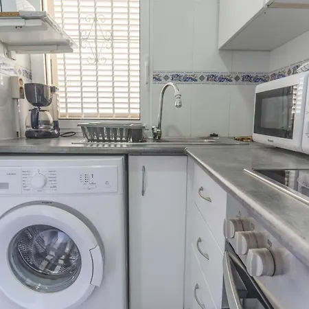 דירה Cosy Close To Local Amenities *