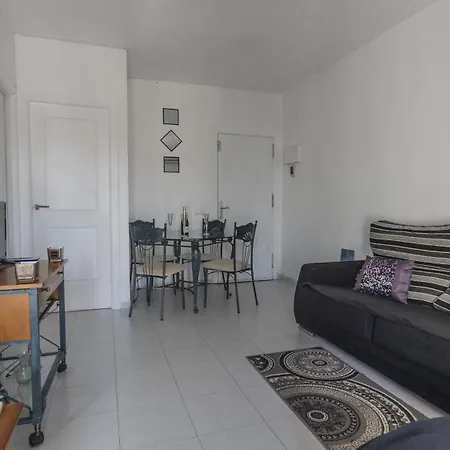 Cosy Close To Local Amenities Torrevieja