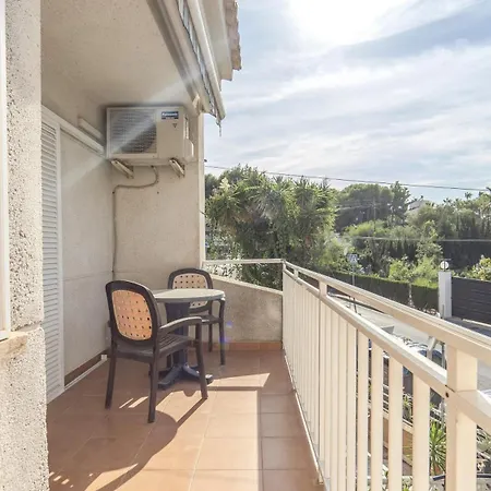 Apartamento Cosy Close To Local Amenities