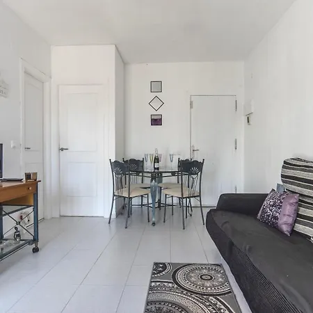 Cosy Close To Local Amenities Apartamento *